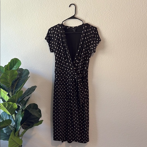 Ann Taylor Black Midi wrap Dress with White print size 2 - Picture 1 of 4